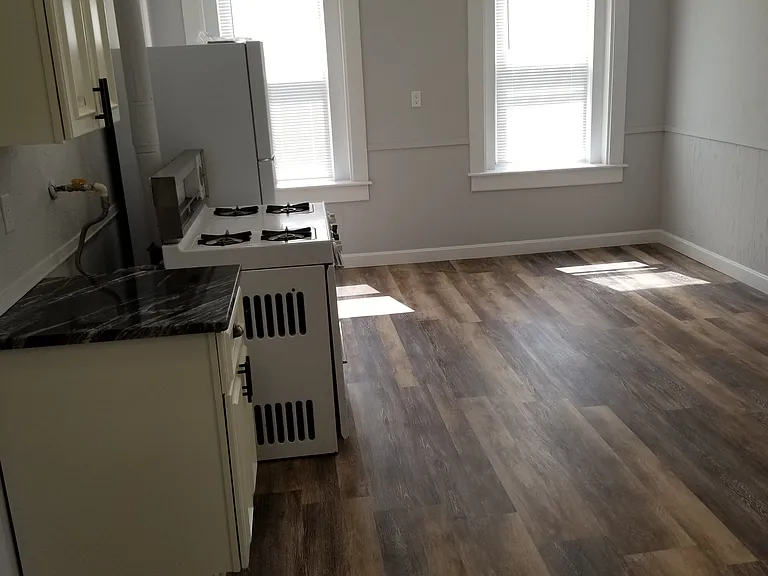 30 Thorne St #3 — Photo 9