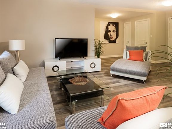 2nd image of 375 Scott St #282551