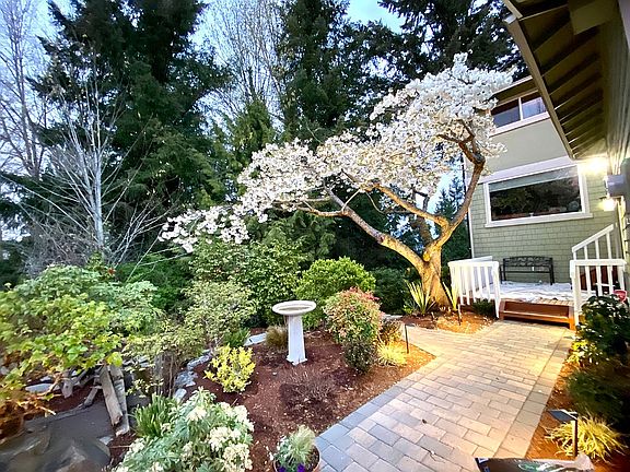 2nd image of 2732 174th Ave NE