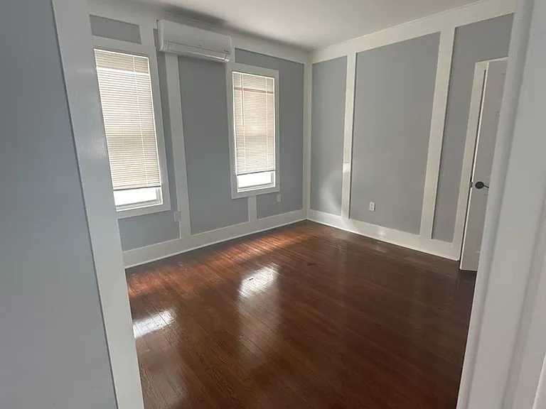97 Sheffield Ave — Photo 49