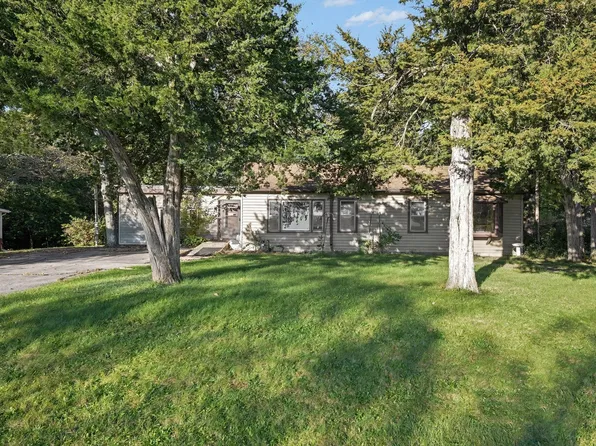 3757 E 2603rd Rd, Sheridan, IL 60551