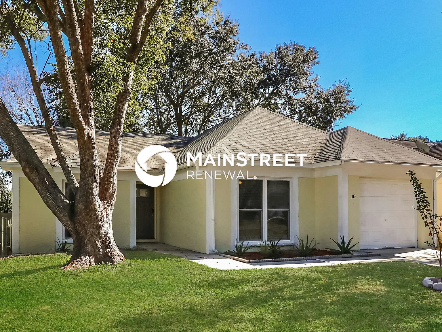 313 Regal Park Dr — Photo 2