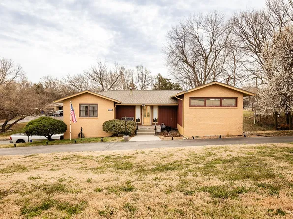 1545 McFarland Rd, Junction City, KS 66441