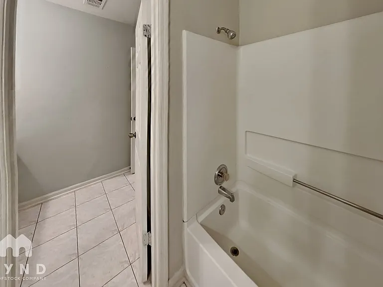 9062 Homewood Dr — Photo 12