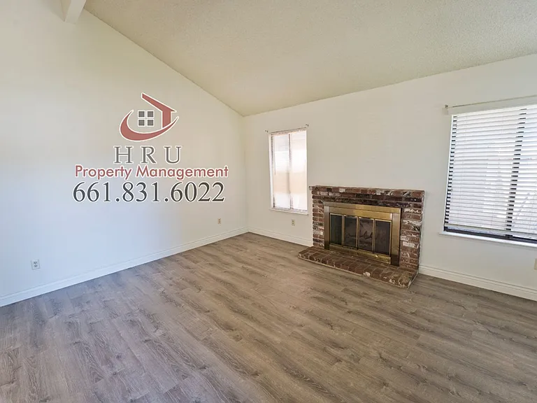 7005 Iberia Ct — Photo 12