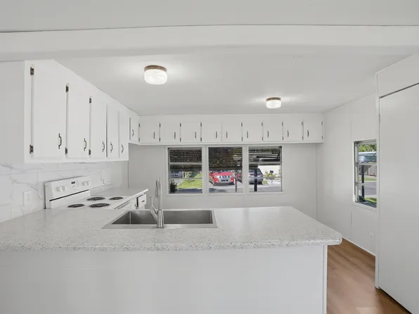 5067 S El Amador St, Salt Lake City, UT 84117