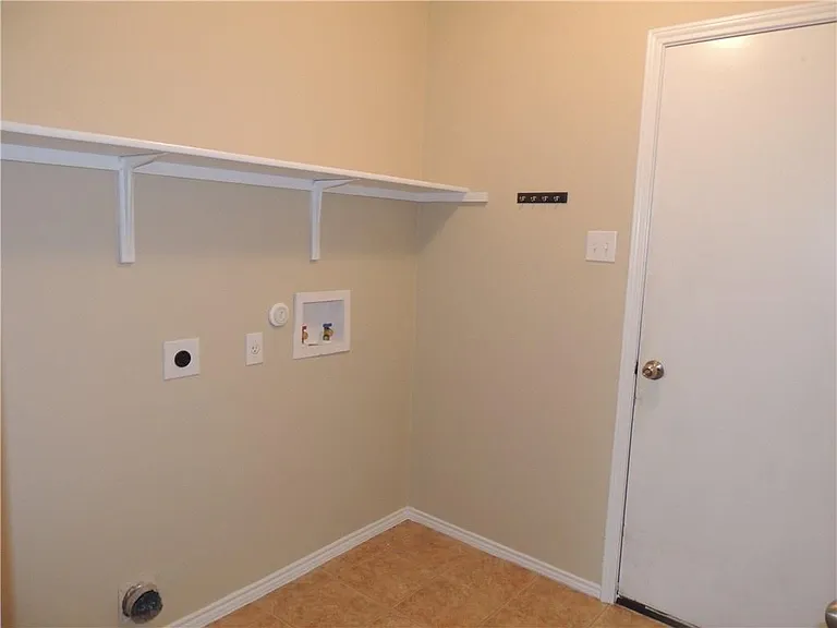 315 Feathergrass Dr — Photo 24