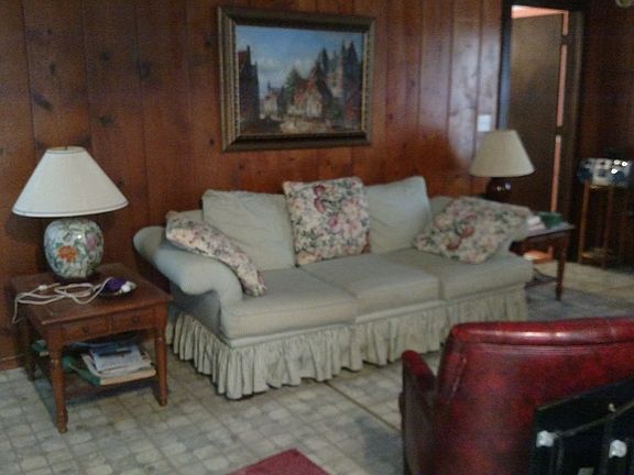 5th image of 1302 W Pinecrest Dr