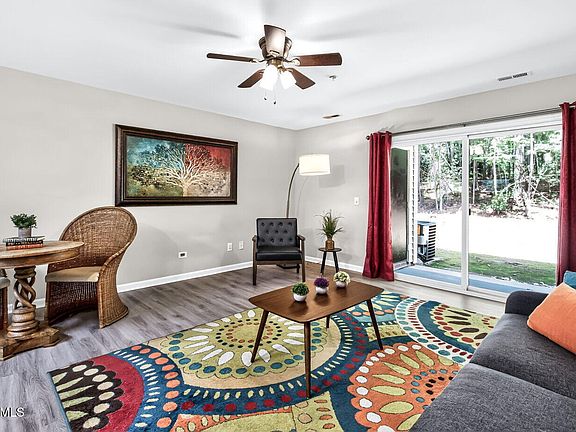 5th image of 3000 Trailwood Pines Ln Unit 103