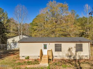 1663 Smith Rd, Forsyth, GA 31029