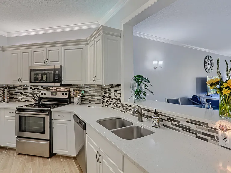 400 Uno Lago Dr #204 — Photo 20