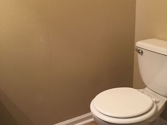 5th image of 150 Yellow Jacket Dr APT 34