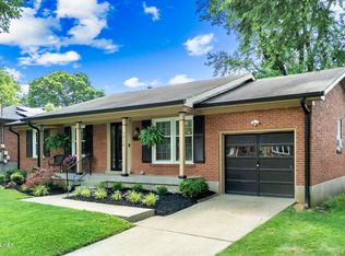 2926 White Plains Rd, Louisville, KY 40218