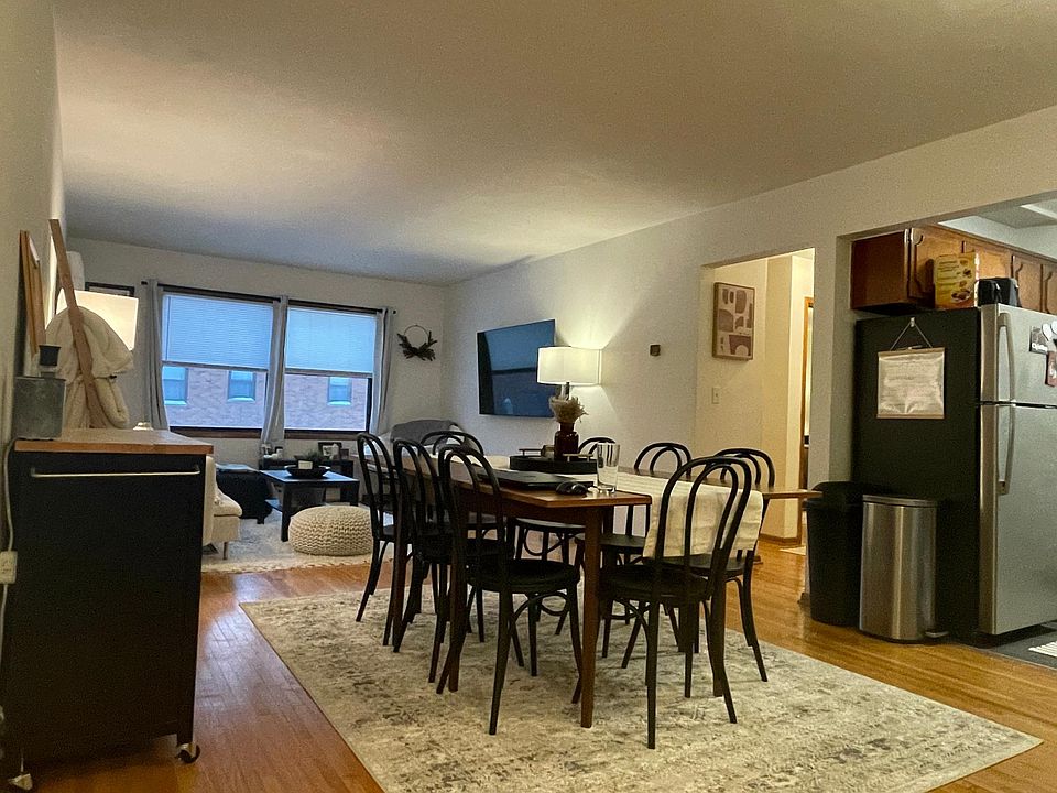 1st image of 2208 Lexington Ave N
