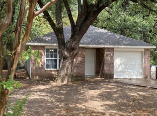 8327 Lake Anna Dr, Dallas, TX 75217