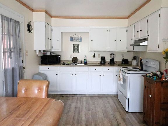 3rd image of 1306 Thompson Avenue