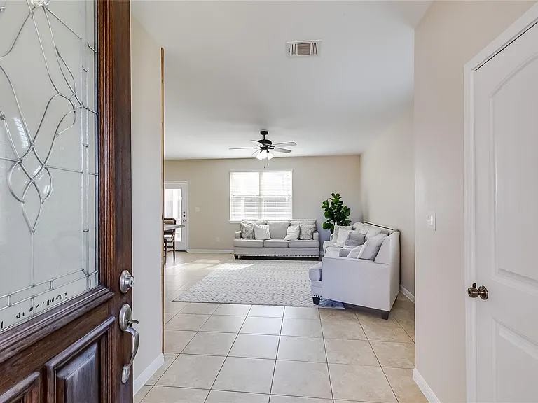 5745 Porano Cir — Photo 4