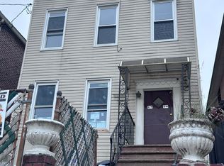 6734 52nd Ave FLOOR 1, Maspeth, NY 11378