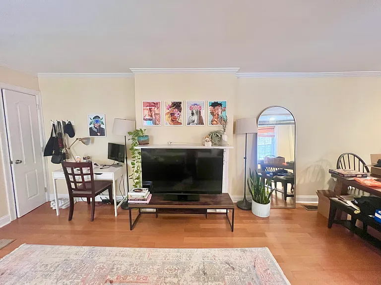 1526 Pine St #1B — Photo 5