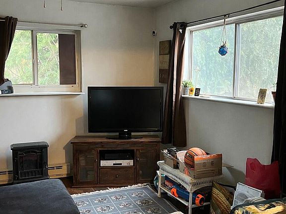 5th image of 1276 Ridge Road