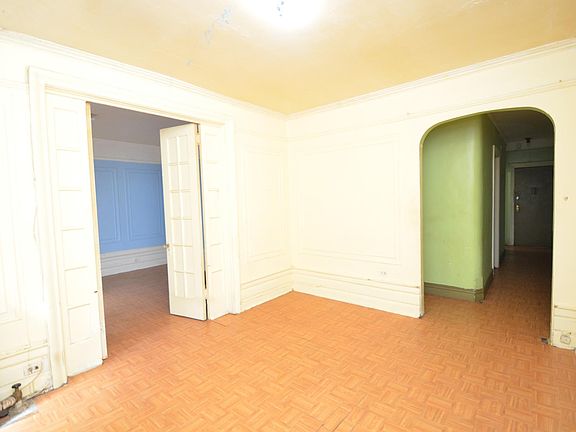 2nd image of 116 Cambridge Pl APT 2A