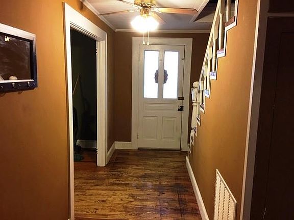 5th image of 211 Elizabeth St NW