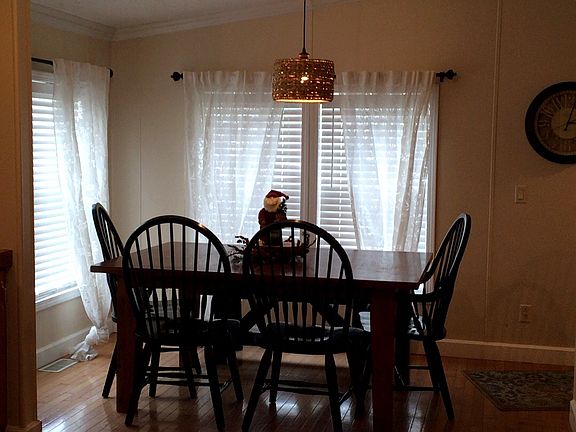 4th image of 4453 Marie Ln NW