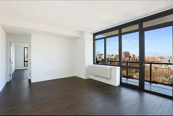 1st image of 321 Cathedral Pkwy #13B