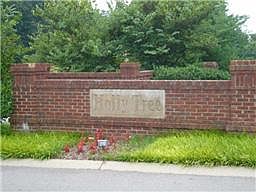 4th image of 104 E Winterberry Trl