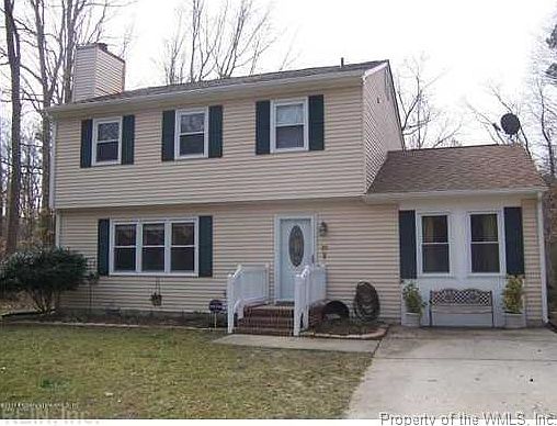 1st image of 108 Nina Cir