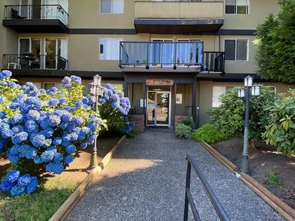 Mapleview Place, 22182 Dewdney Trunk Rd, Maple Ridge, BC V2X 3H6