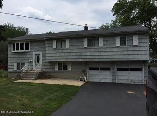 504 East Rd, Belford, NJ 07718