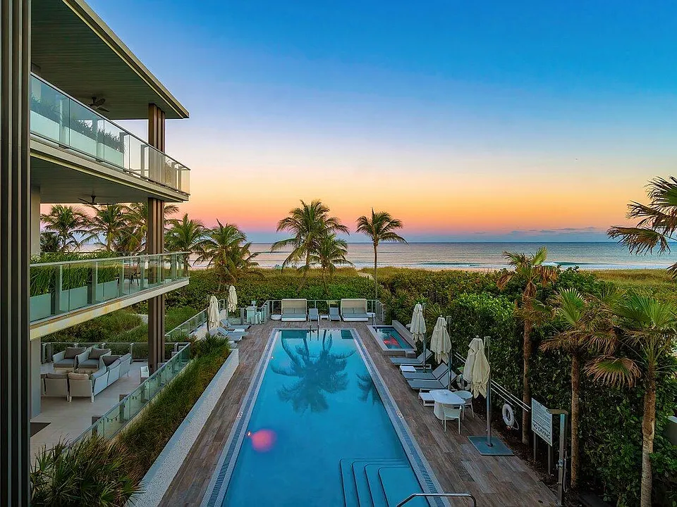 1901 S Ocean Blvd #10