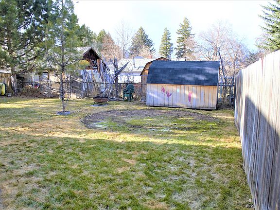 3rd image of 608 N Curtis St