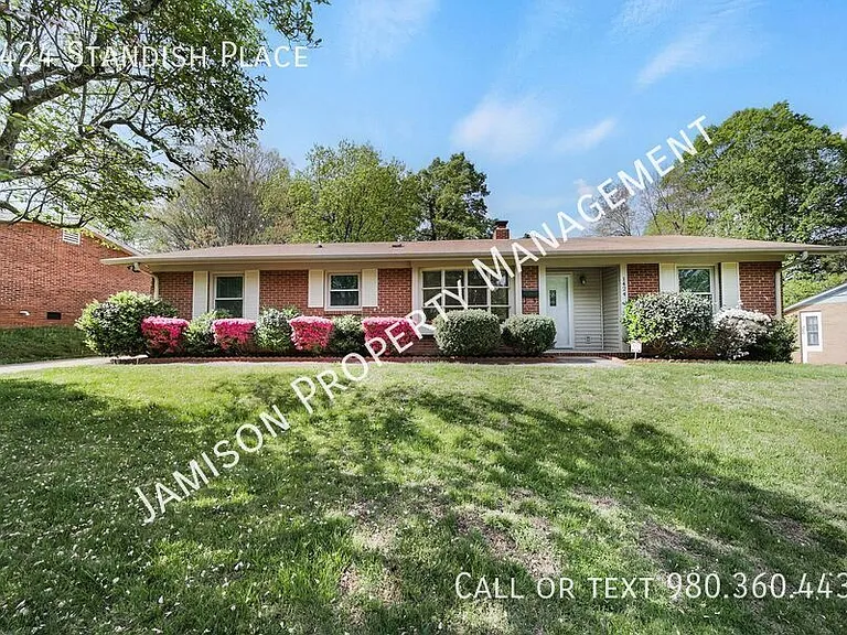 1424 Standish Pl — Photo 33