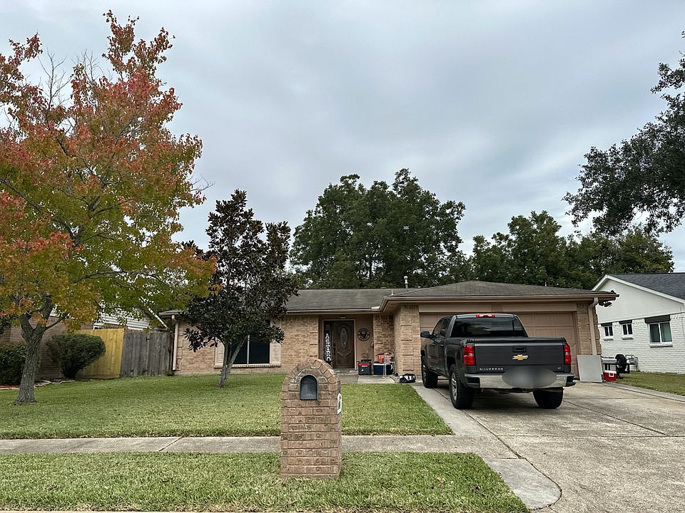 1st image of 1609 Harrison Dr