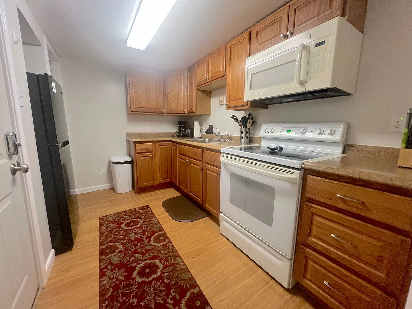 Furnished Temporary or Extended Stay Apartment — Photo 3