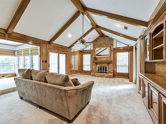 3rd image of 2302 Riverlawn Dr