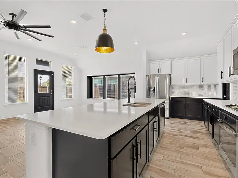 3616 Peachbush Ln — Photo 4