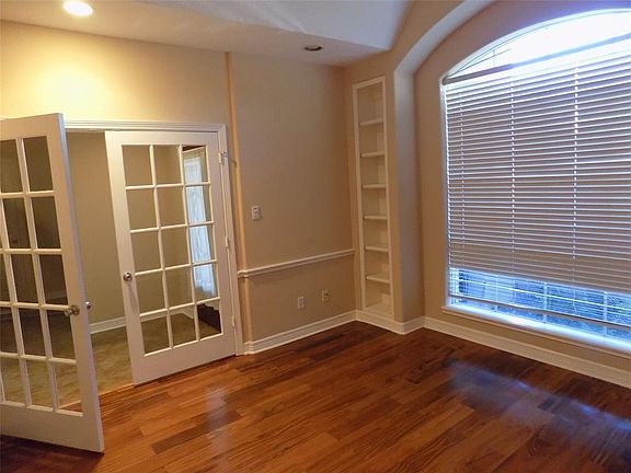 5th image of 3026 Monet Dr