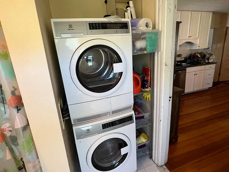 47 Rice St #3 — Photo 2
