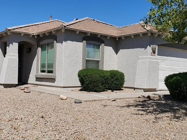 1708 E Christopher St — Photo 2