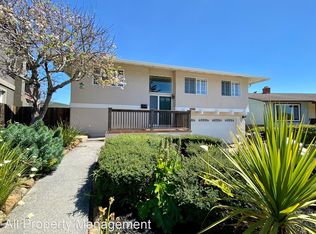 1132 Park Pacifica Ave, Pacifica, CA 94044