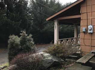 1714 Beaver Pond Rd, Clarks Summit, PA 18411