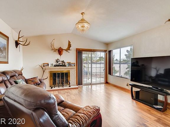 5th image of 4708 Winfield Dr