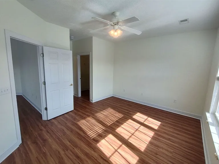 114 Fountain Pointe Ln #304 — Photo 16