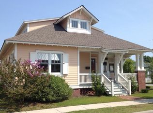 300 Hedrick St, Beaufort, NC 28516