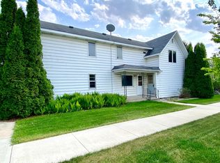 407 W Main St, Adams, MN 55909