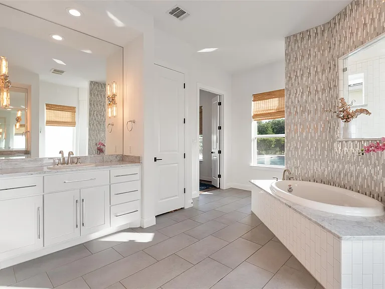 716 Crestone Stream Dr — Photo 19