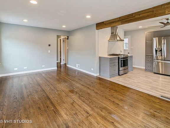 5th image of 7508 W Touhy Ave